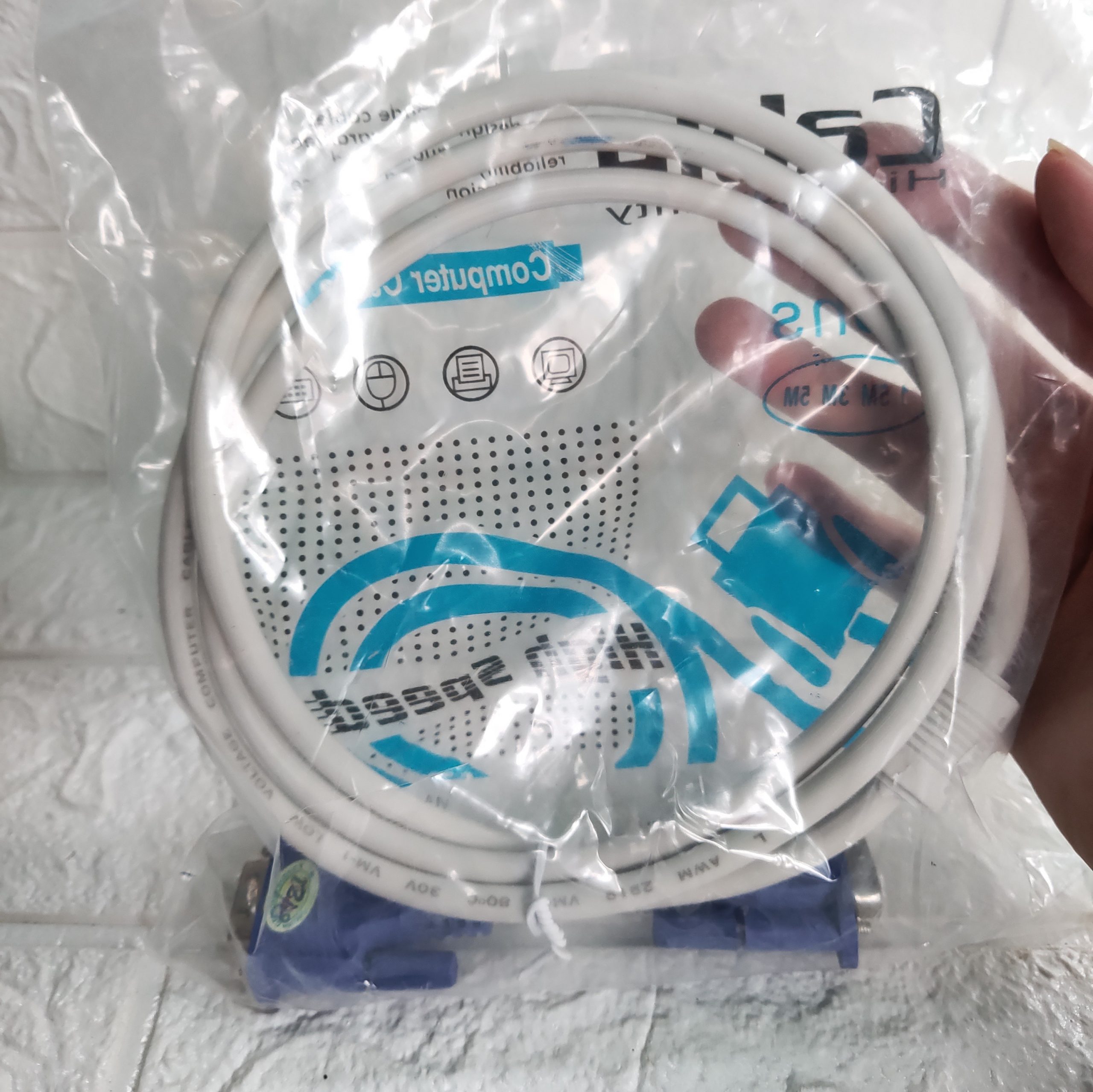 cap VGA 1.5m mau trang