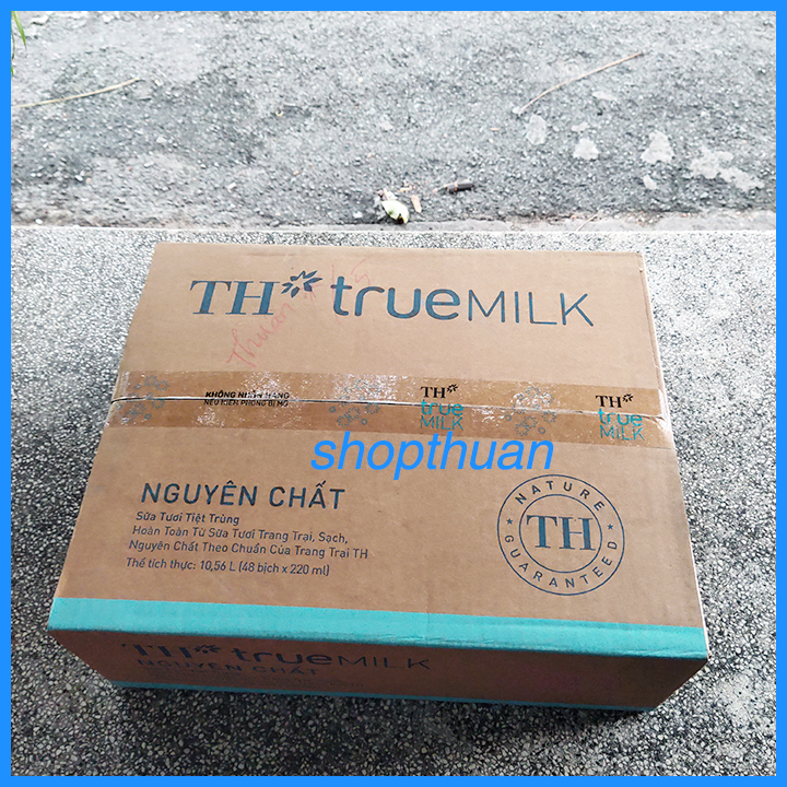 1 thung sua TH True Milk NGUYEN CHAT bich
